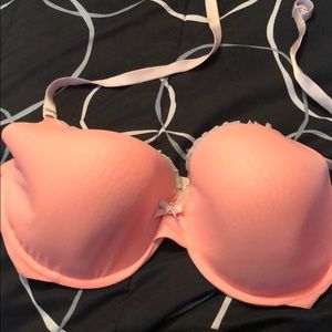38DD Victoria Secret Bra